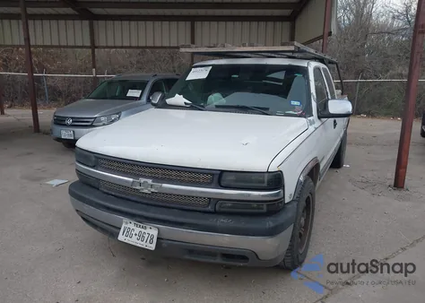 2001 Chevrolet Silverado 1500 Ls z USA, uszkodzony, nr VIN 2GCEC19V711404694